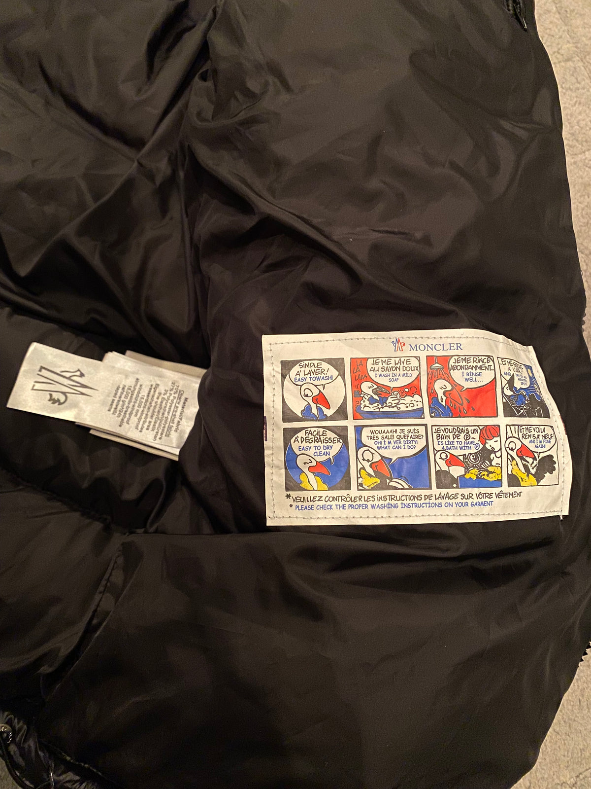Moncler Maya Puffer Jacket Μαύρο