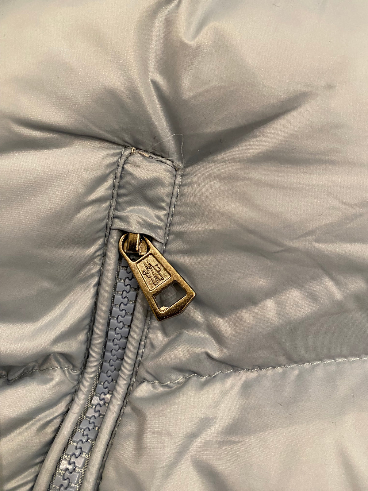 Moncler γιλέκο baby blue