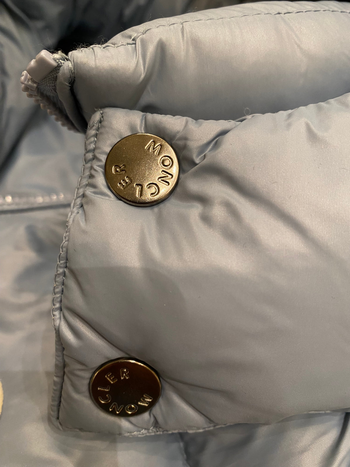 Moncler γιλέκο baby blue